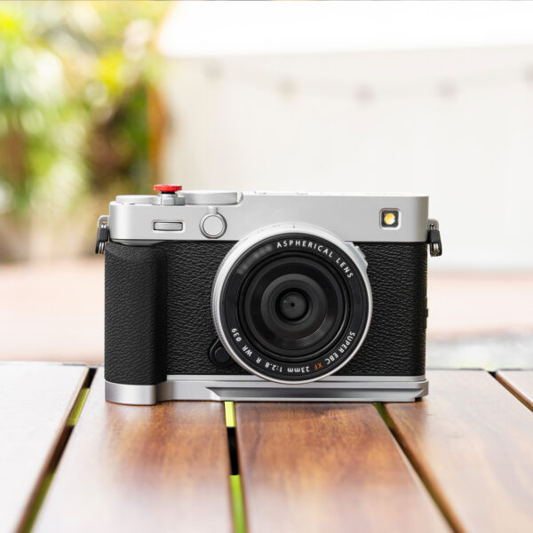 X-E5 Hand Grip Handgrip L-Bracket Holder for Fujifilm Fuji X-E5 XE5 Camera with SD Card Storage Slot &1PCS Red Shutter Release Button- SILVER - Image 7